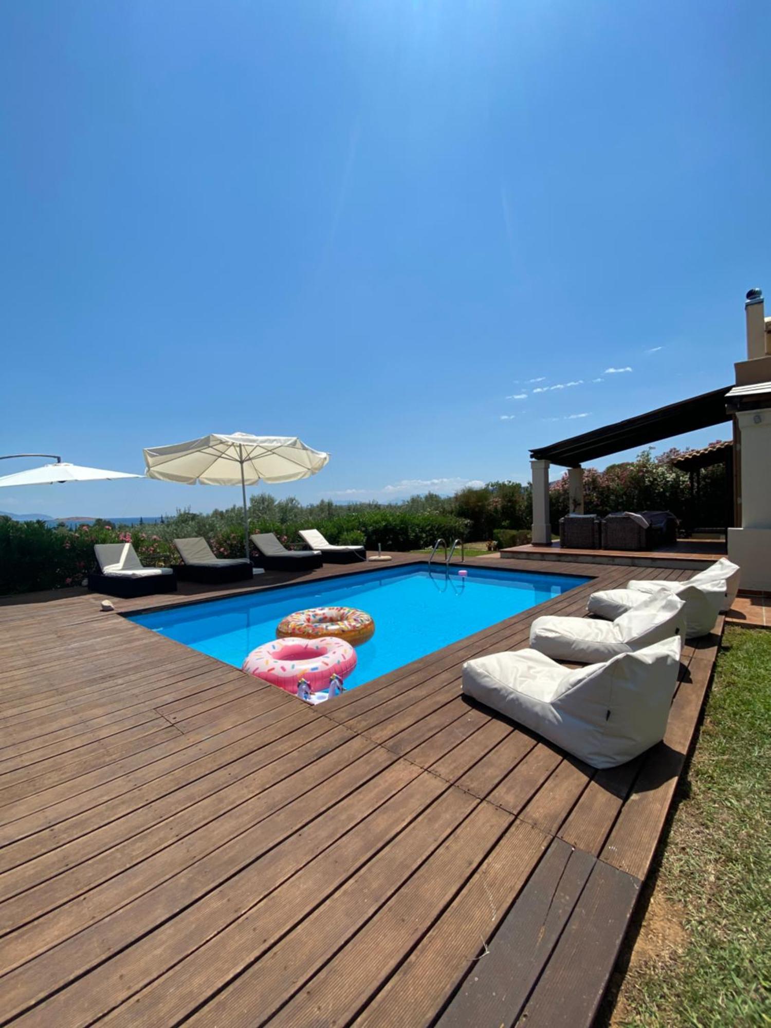 Georges Villa Galaxidi, Family, Pool And Garden Esterno foto