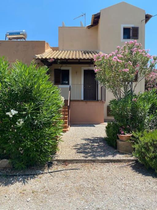 Georges Villa Galaxidi, Family, Pool And Garden Esterno foto