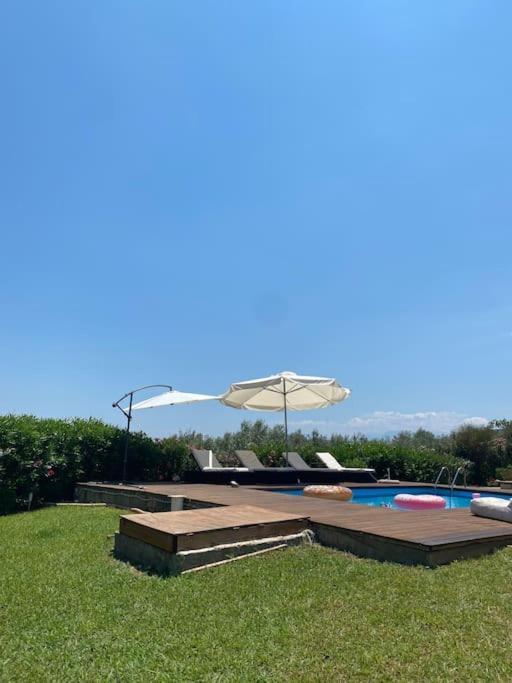 Georges Villa Galaxidi, Family, Pool And Garden Esterno foto